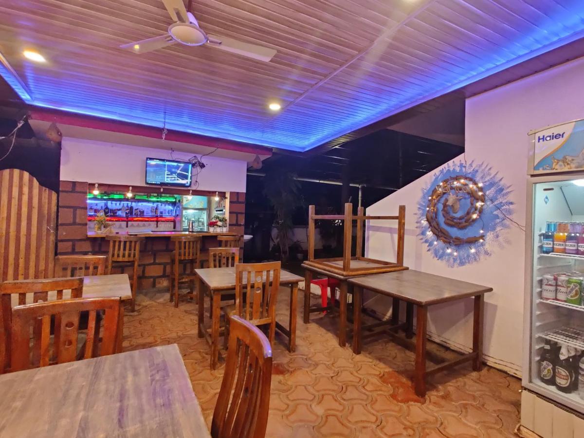 Hotel Mj Beach Resort Baga Exteriör bild