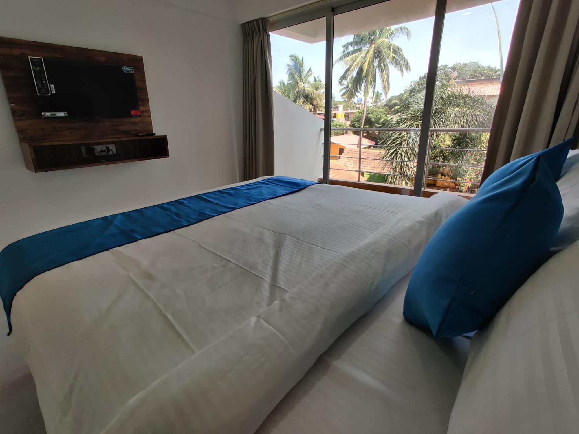 Hotel Mj Beach Resort Baga Exteriör bild
