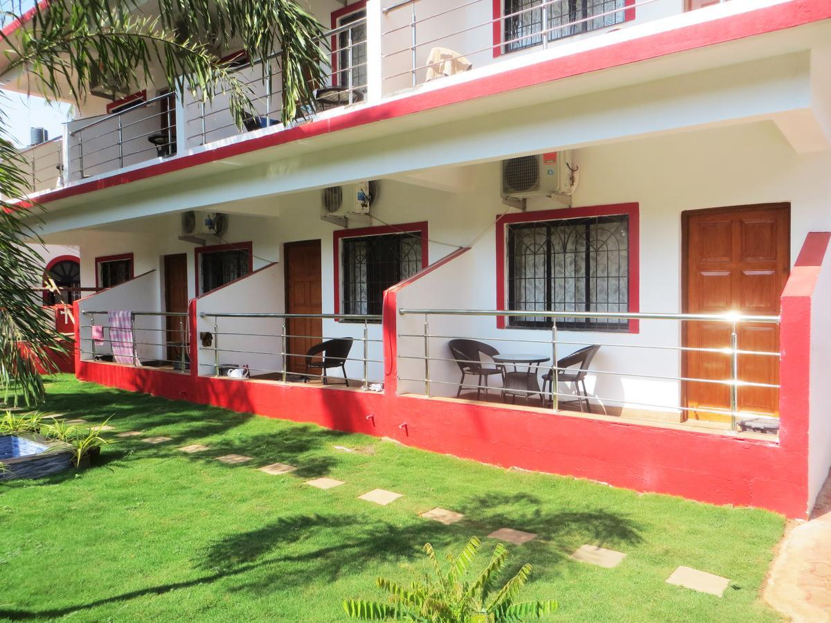 Hotel Mj Beach Resort Baga Exteriör bild