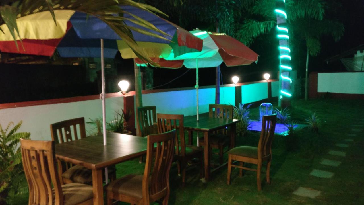 Hotel Mj Beach Resort Baga Exteriör bild