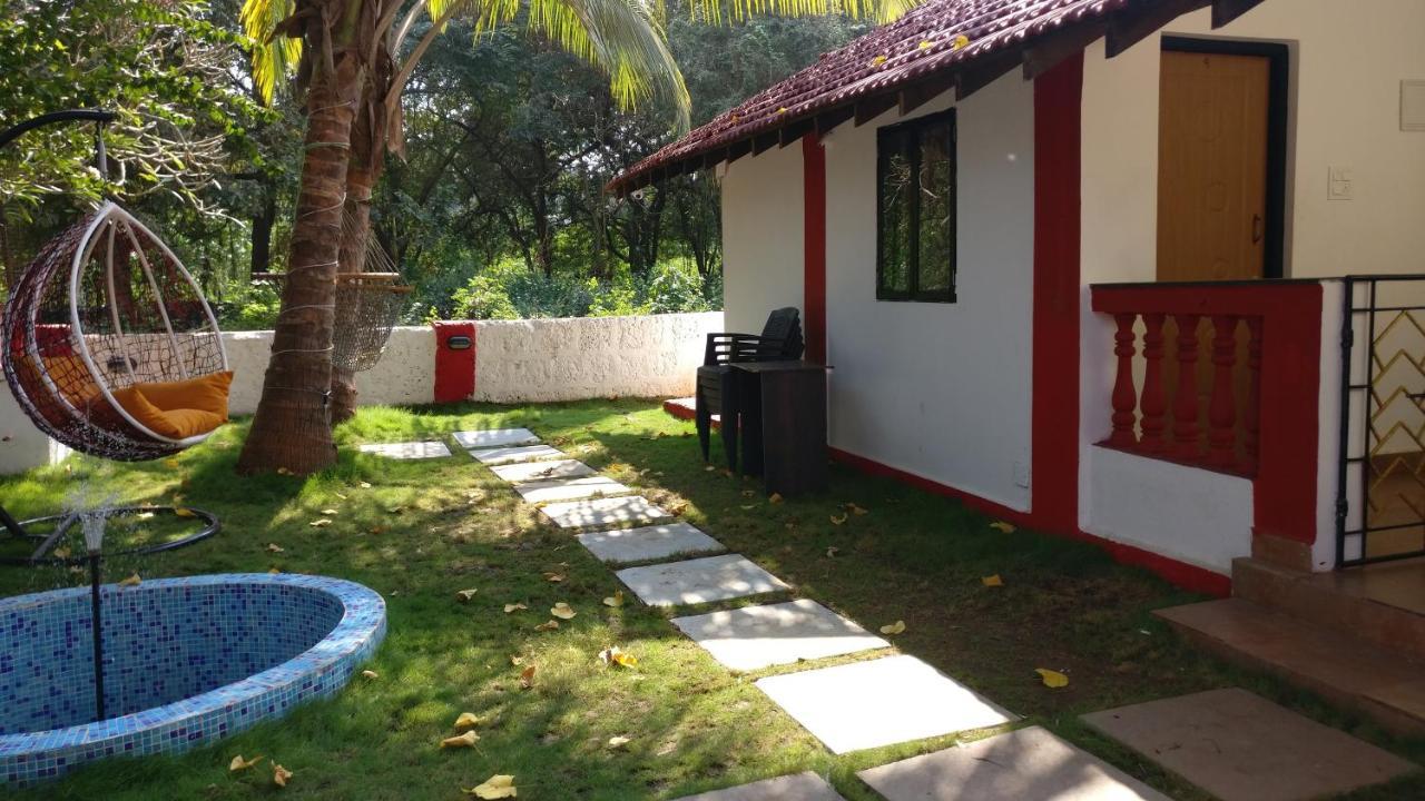 Hotel Mj Beach Resort Baga Exteriör bild