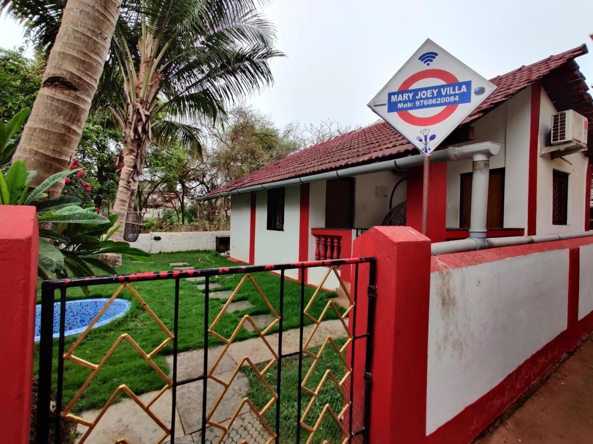 Hotel Mj Beach Resort Baga Exteriör bild