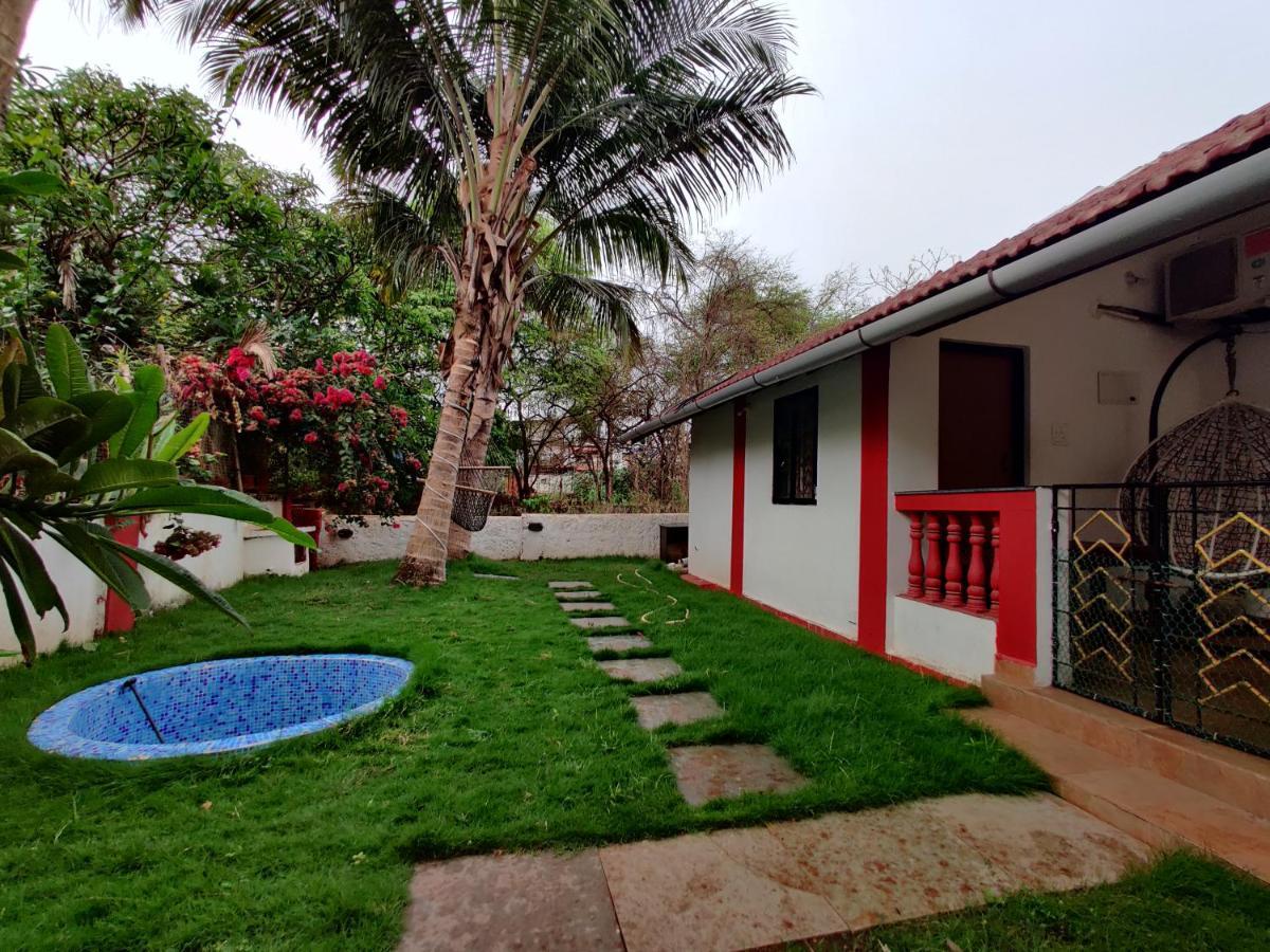 Hotel Mj Beach Resort Baga Exteriör bild